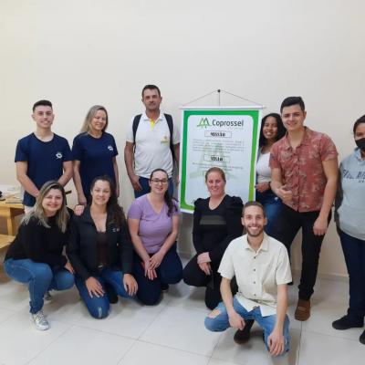 Alunos do curso TÃ©cnico em AdministraÃ§Ã£o do CEEP, conhecem processo de industrializaÃ§Ã£o da farinha TRIGOSEL